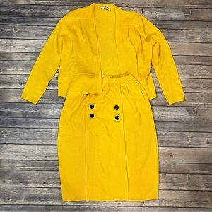 St. John Vintage Sweater Suit, Bright Yellow, Pockets, size 8